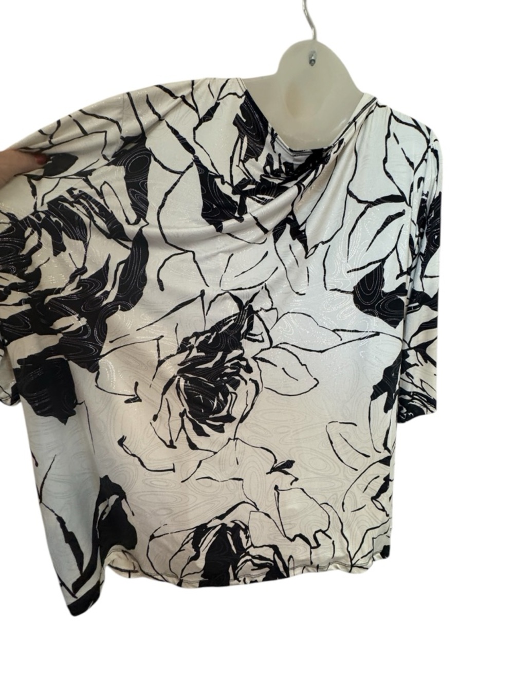 Maggie Barnes Black/White Floral Layered LOOK Top PLUS:  4X    #C - Picture 7 of 9